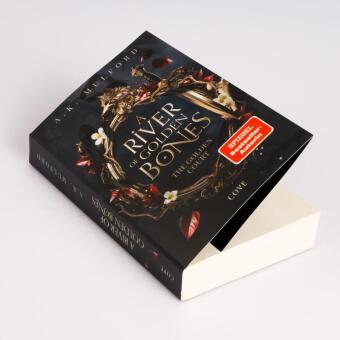 A River of Golden Bones (The Golden Court 1)
