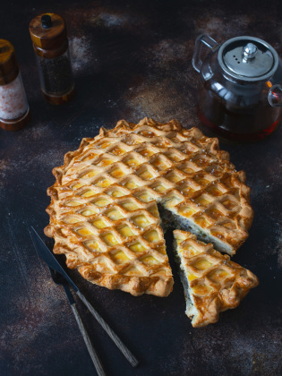 The Lovely Book of Pies