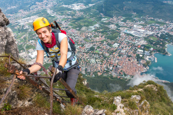 Die ultimativen Klettersteige in den Alpen 