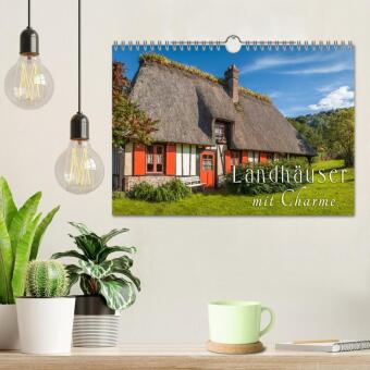 Landhäuser mit Charme (Wandkalender 2026 DIN A4 quer), CALVENDO Monatskalender