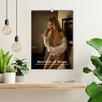 Beauties at Home (Wandkalender 2026 DIN A3 hoch), CALVENDO Monatskalender