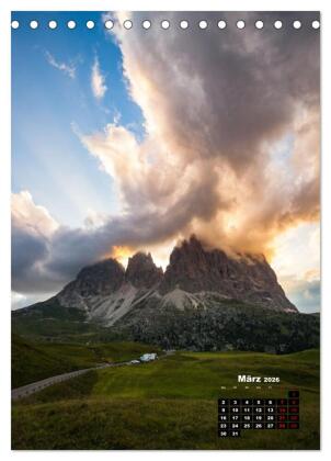 Dolomiten - Reise um die bleichen Berge zu entdecken (Tischkalender 2026 DIN A5 hoch), CALVENDO Monatskalender