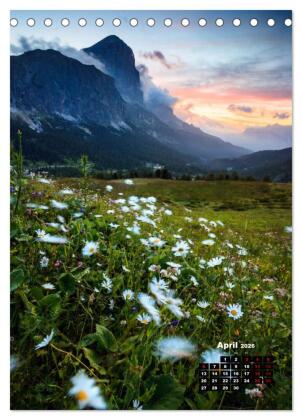 Dolomiten - Reise um die bleichen Berge zu entdecken (Tischkalender 2026 DIN A5 hoch), CALVENDO Monatskalender