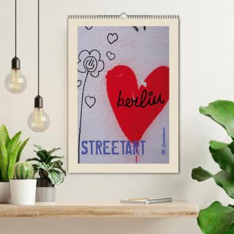 Berlin Love Streetart (Wandkalender 2026 DIN A2 hoch), CALVENDO Monatskalender