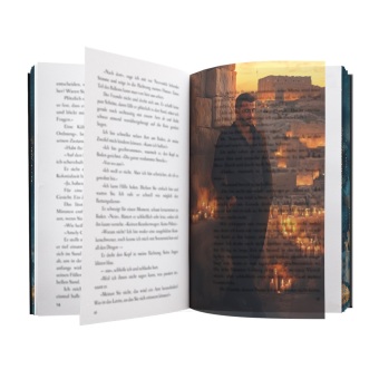 A Legend of Fights & Freedom | Aufwendig gestaltete Ausgabe mit Farbschnitt - das integrierte Page Overlay ist limitiert nur in der ersten Auflage enthalten