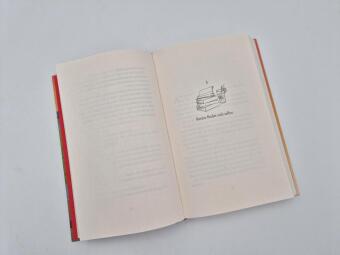 Sommerleuchten über der Freitagsbuchhandlung