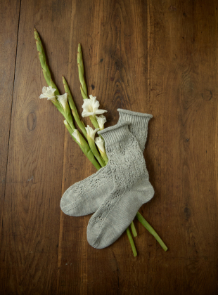 Romantische Socken stricken