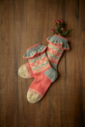 Romantische Socken stricken