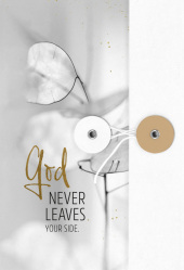 Notizbuch mit Knopf - God never leaves your side